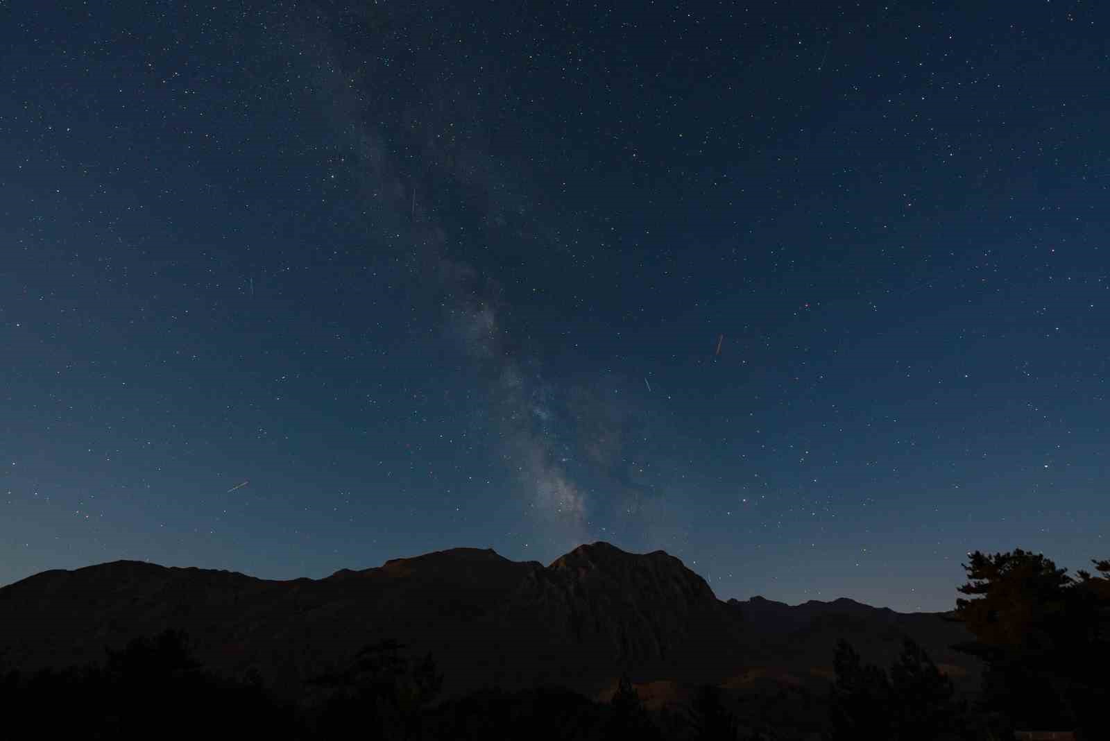 Isparta Melikler Yaylası’nda Perseid yağmuru Gökyüzü Şölenine dönüştü