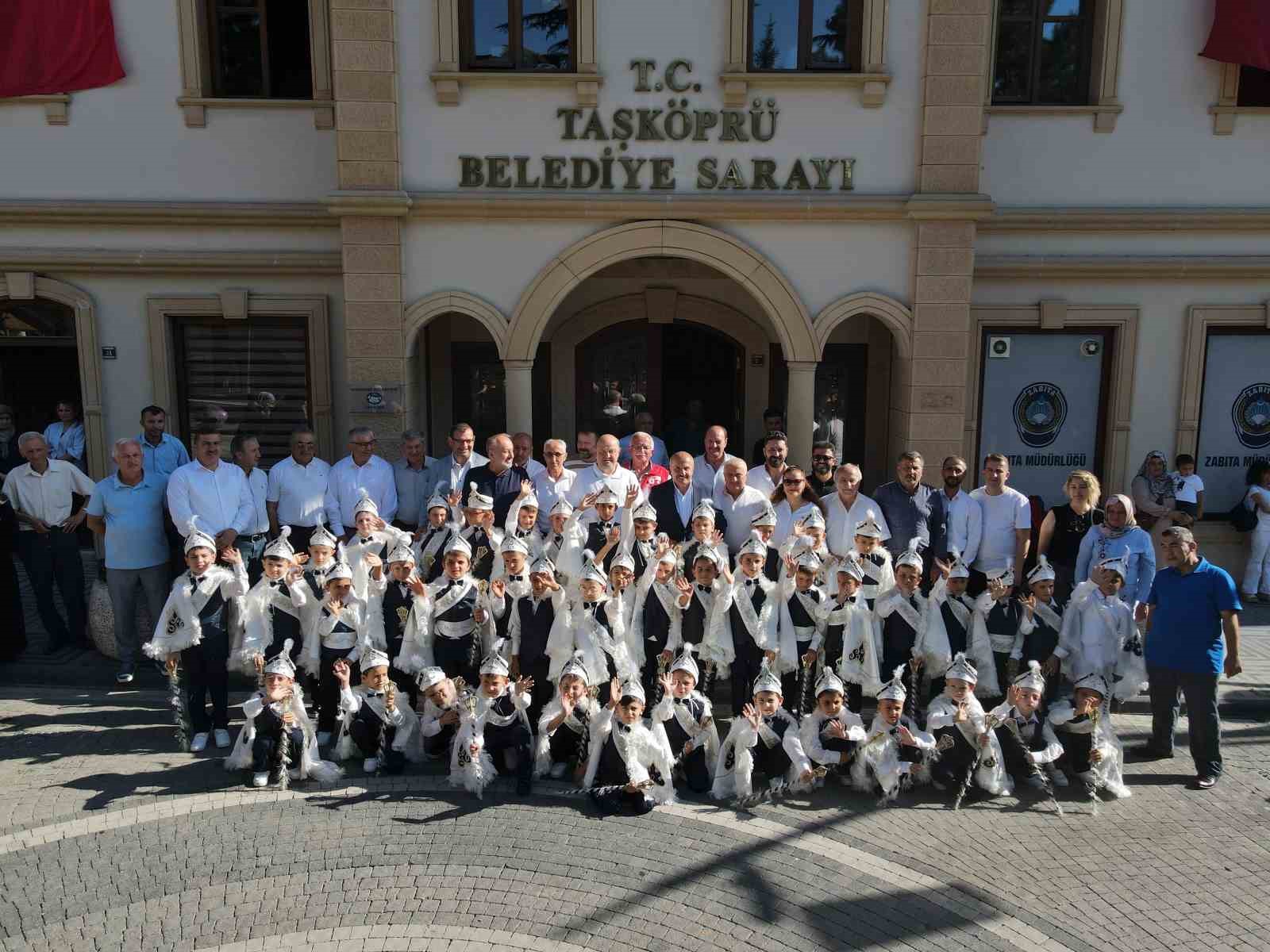 Kastamonu’da 75 çocuk için sünnet şöleni düzenlendi