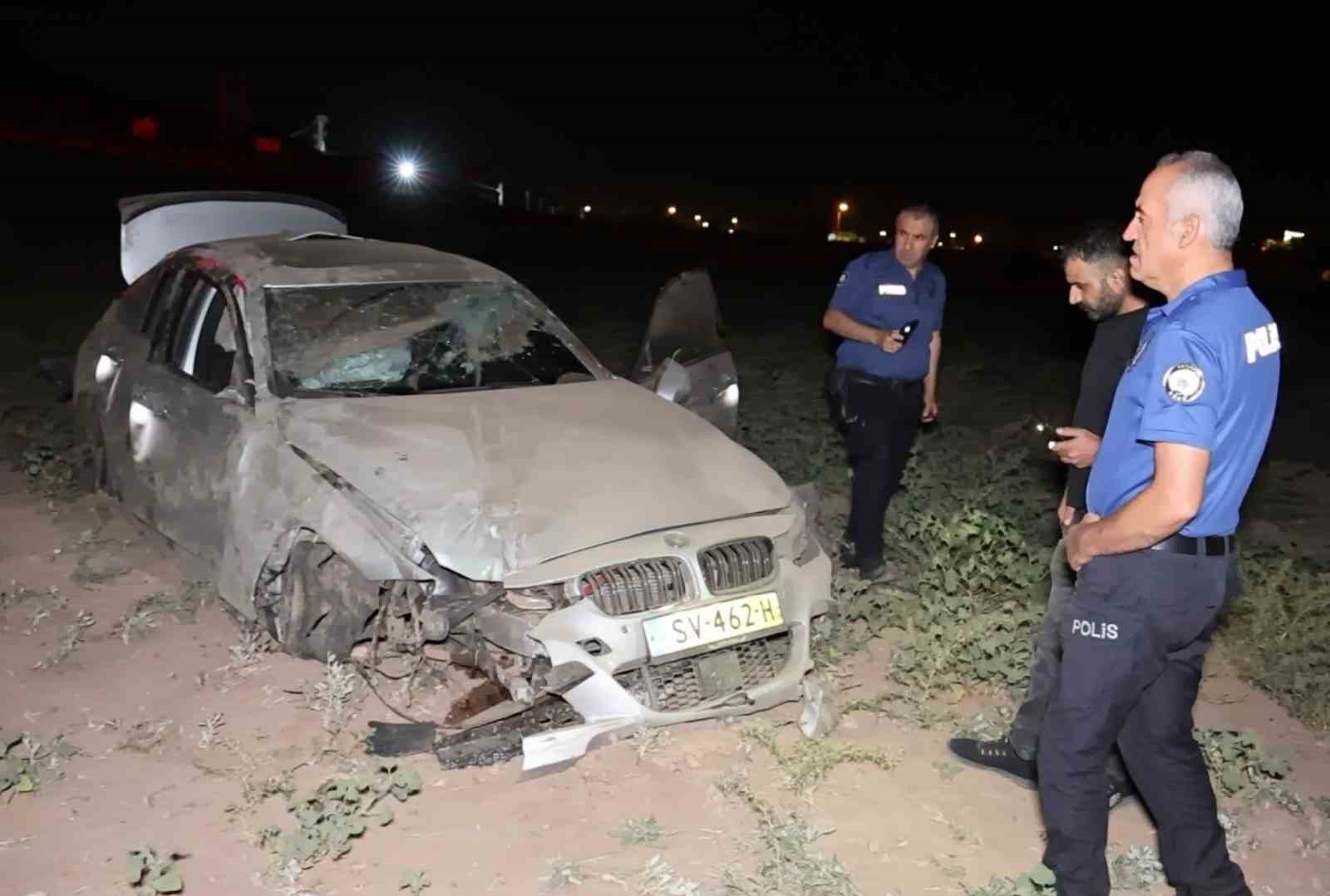 Şarampole takla atıp hurdaya dönen otomobilin sürücüsü ağır yaralandı