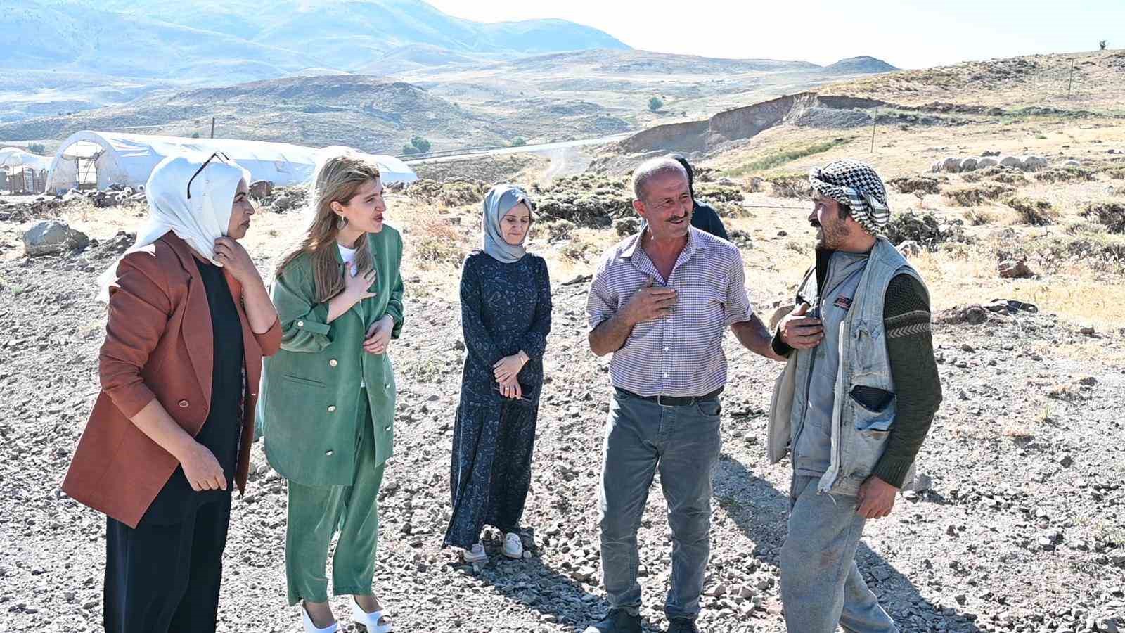 Milletvekili Ölmeztoprak, Sarıçiçek Yaylası’nda üreticiyle buluştu