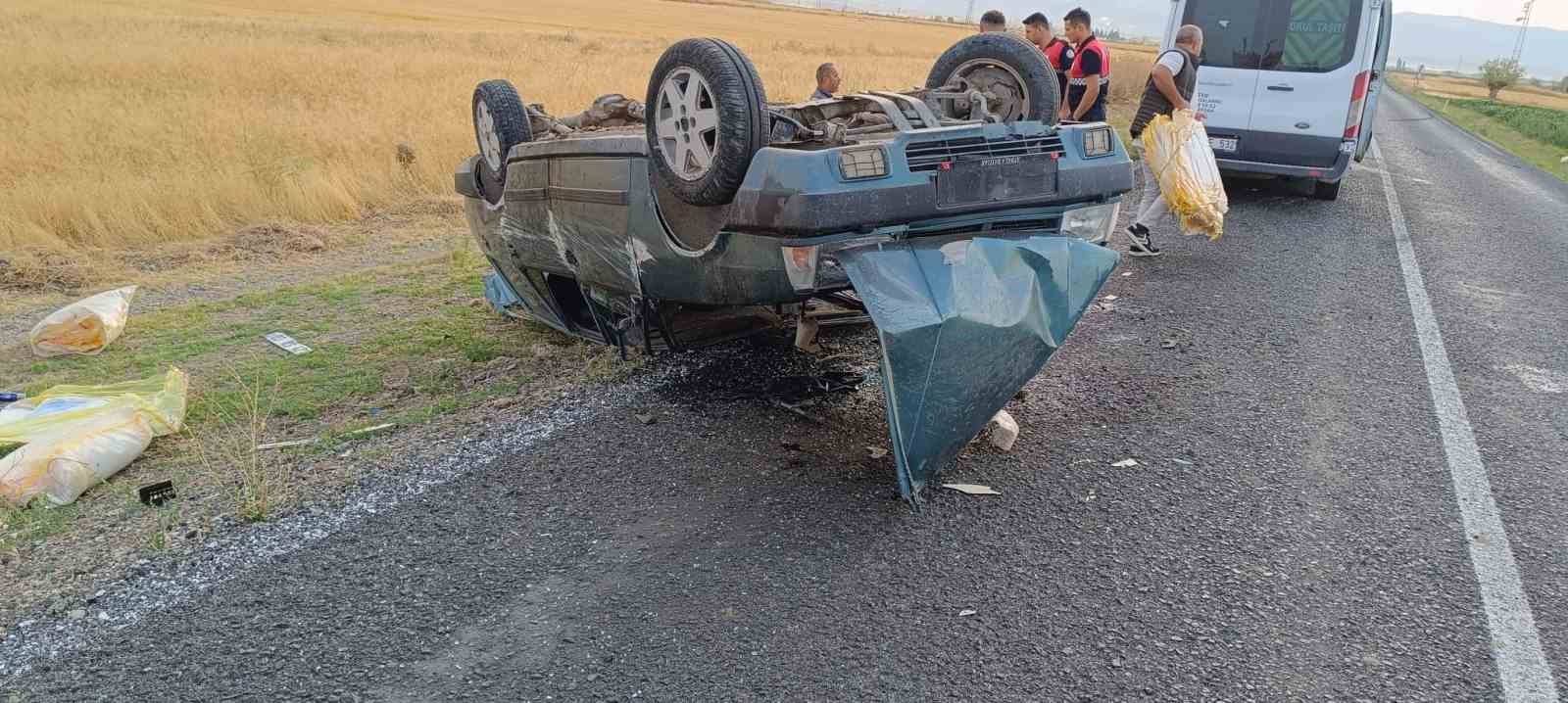 Kontrolden &ccedil;ıkan otomobil takla attı: 1 yaralı
