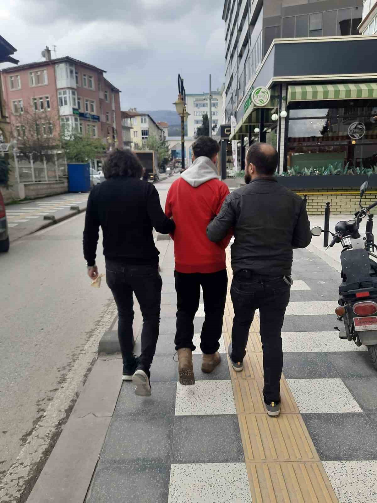 Kütahya’da 7 ayda 2 bin 85 aranan şahıs yakalandı