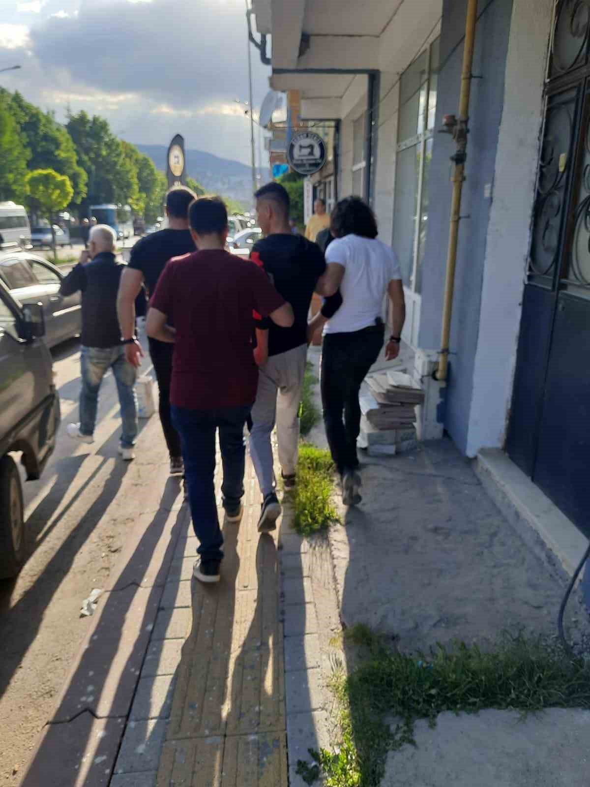 K&uuml;tahya&rsquo;da 7 ayda 2 bin 85 aranan şahıs yakalandı
