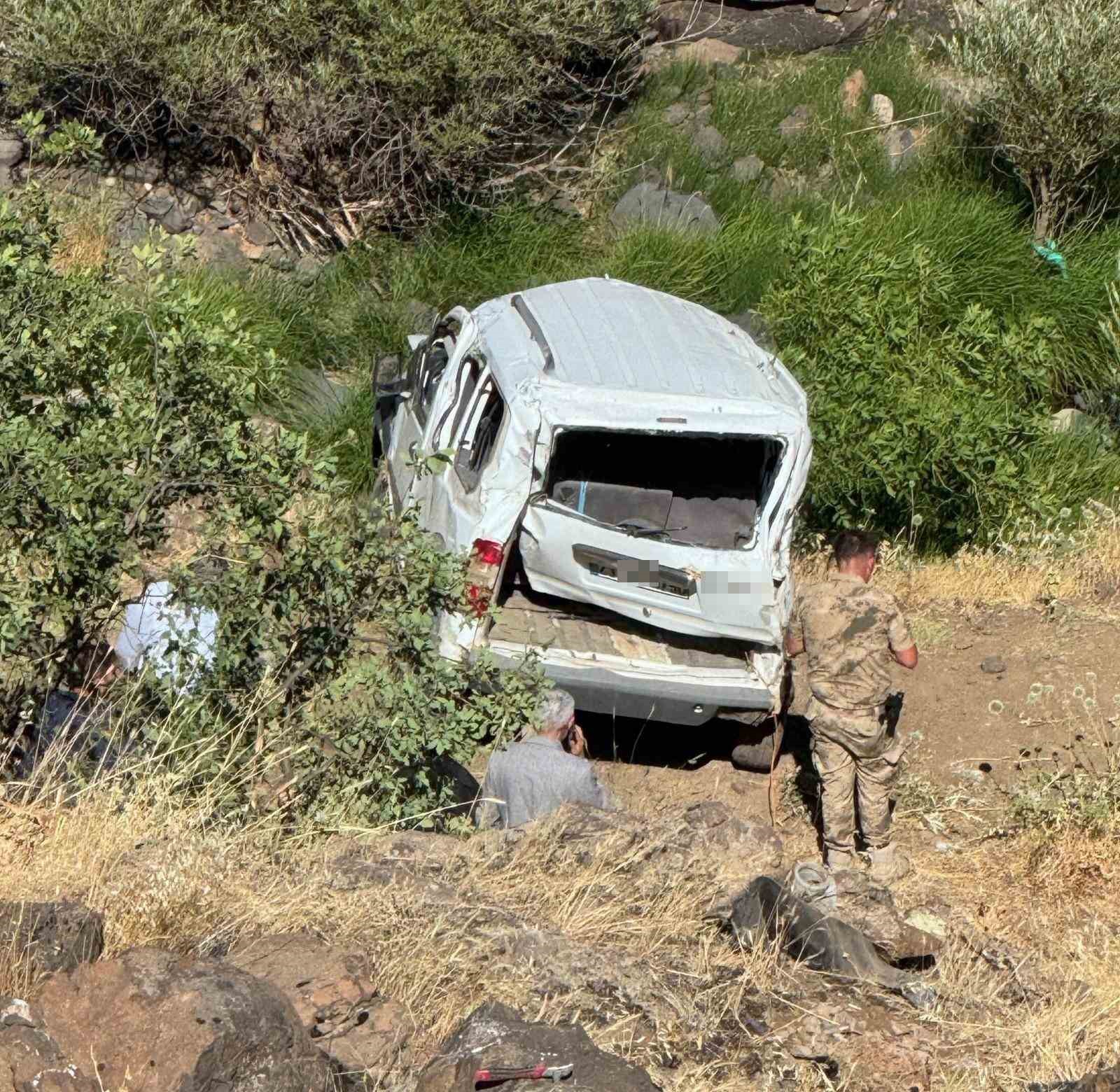 Elazığ&rsquo;da temmuz ayında meydana gelen trafik kazalarında 7 kişi &ouml;ld&uuml;, 295 kişi yaralandı
