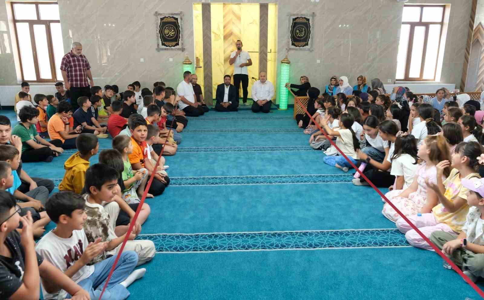 Camii &ccedil;ocuk buluşması ger&ccedil;ekleştirildi
