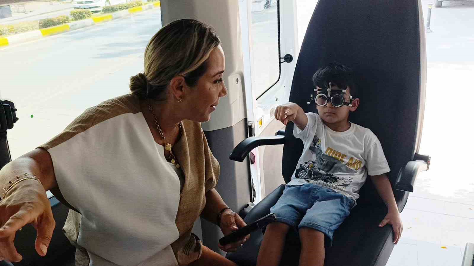 Manavgat’ta ücretsiz göz taraması yapıldı