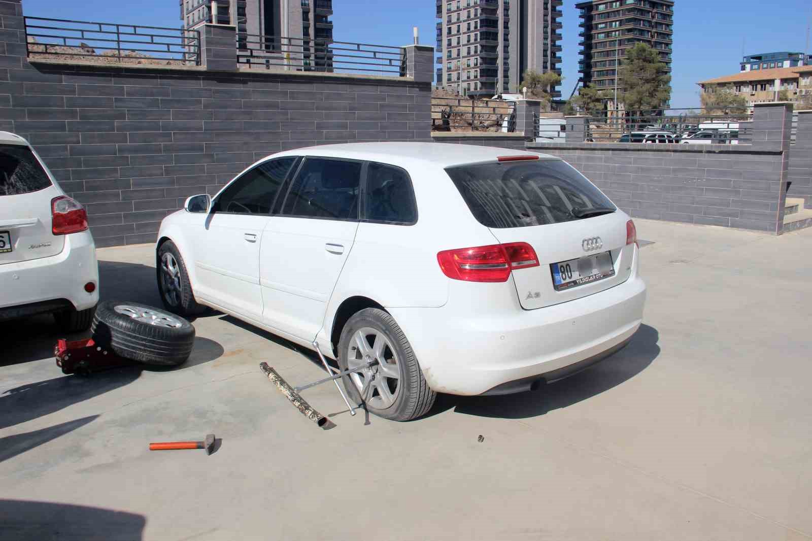 Kadın avukata lastik şoku