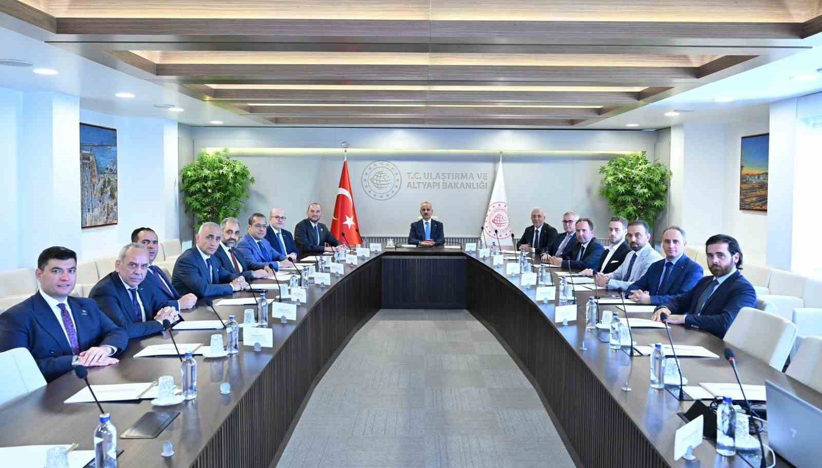 MSAD Malatya heyetinden ulatrma ve salk bakanlklarna ziyaret

