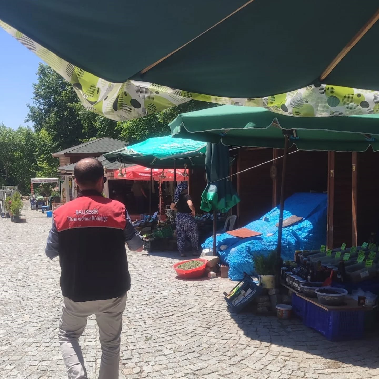 Edremit&rsquo;te seyyar tezgahlarda gıda denetimi
