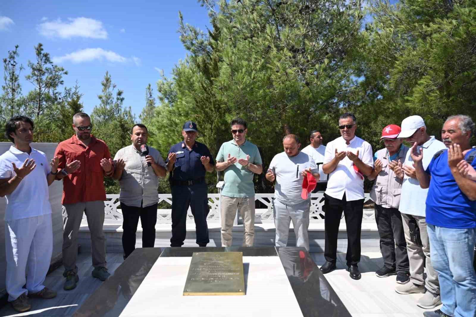 57. Alay Komutanı Yarbay H&uuml;seyin Avni Bey mezarı başında anıldı
