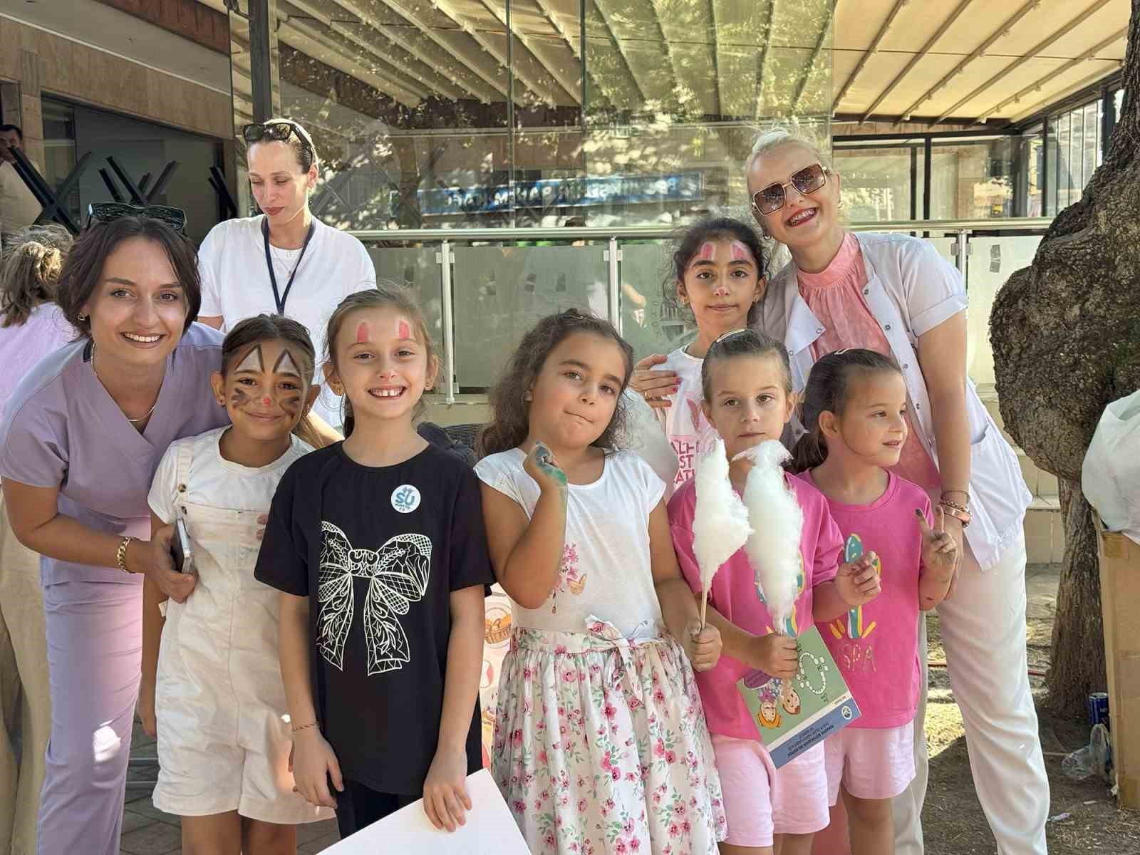 Miniklerin y&uuml;z&uuml; Gezgin &Ccedil;ocuk At&ouml;lyesi ile g&uuml;ld&uuml;
