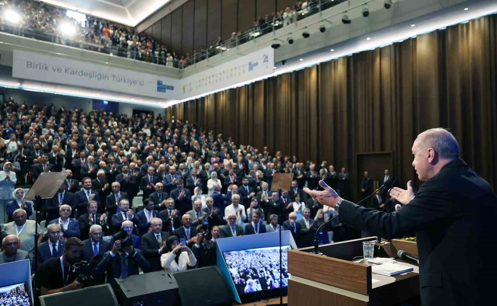 Cumhurbaşkanı Erdoğan: "Süreç sayesinde yalnızca ‘Terör sorununu’ çözmeyi değil; terör tehdidini ve ihtimalini de tamamen sıfırlamayı hedefliyoruz."