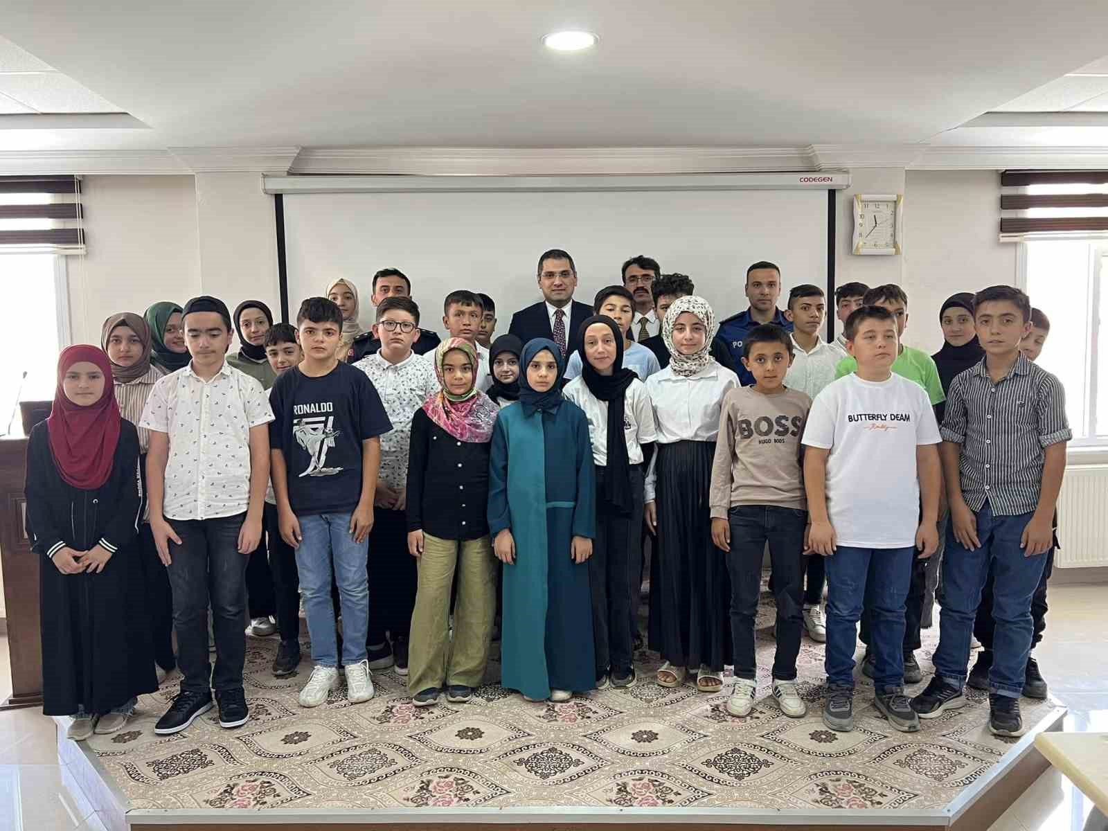 Bozkır&rsquo;da Kur&rsquo;an kursu &ouml;ğrencilerine bilgi yarışması
