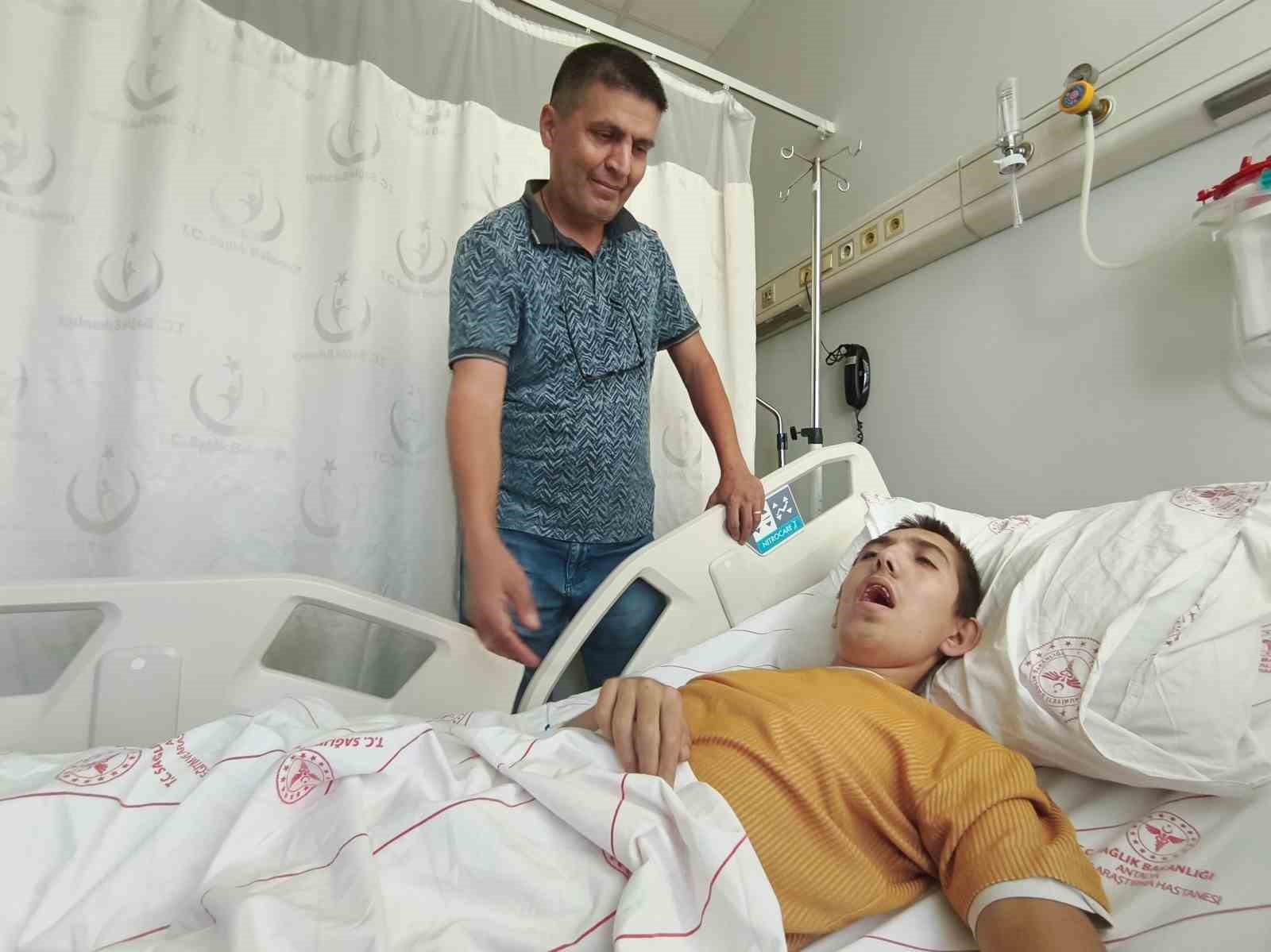 Otizmli çocuğun düştüğünü saklayıp "Cin çarpmış gibiydi. Siz yine de bir hocaya götürün" dediler