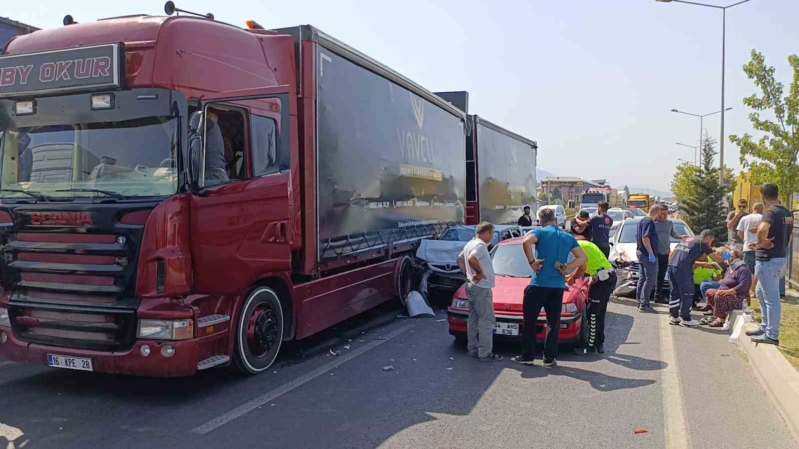 İnegöl’de trafik kazası sonucu 2 kişi yaralandı