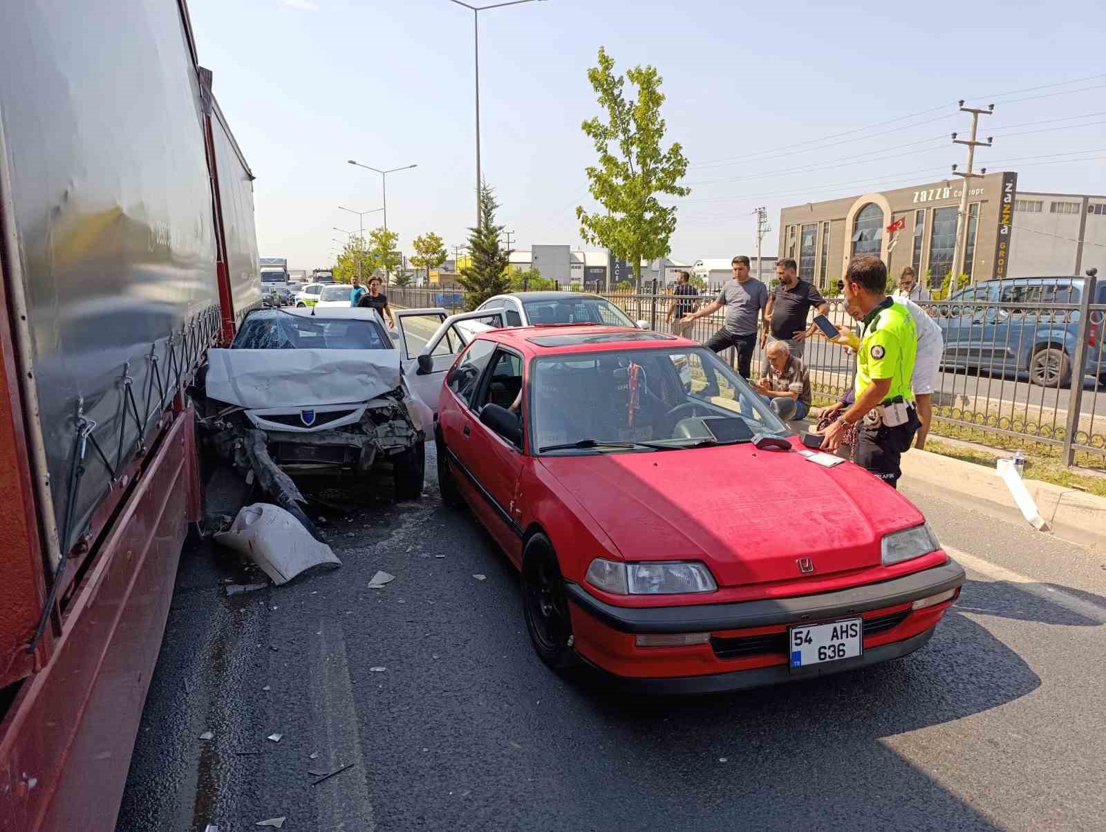 İneg&ouml;l&rsquo;de trafik kazası sonucu 2 kişi yaralandı
