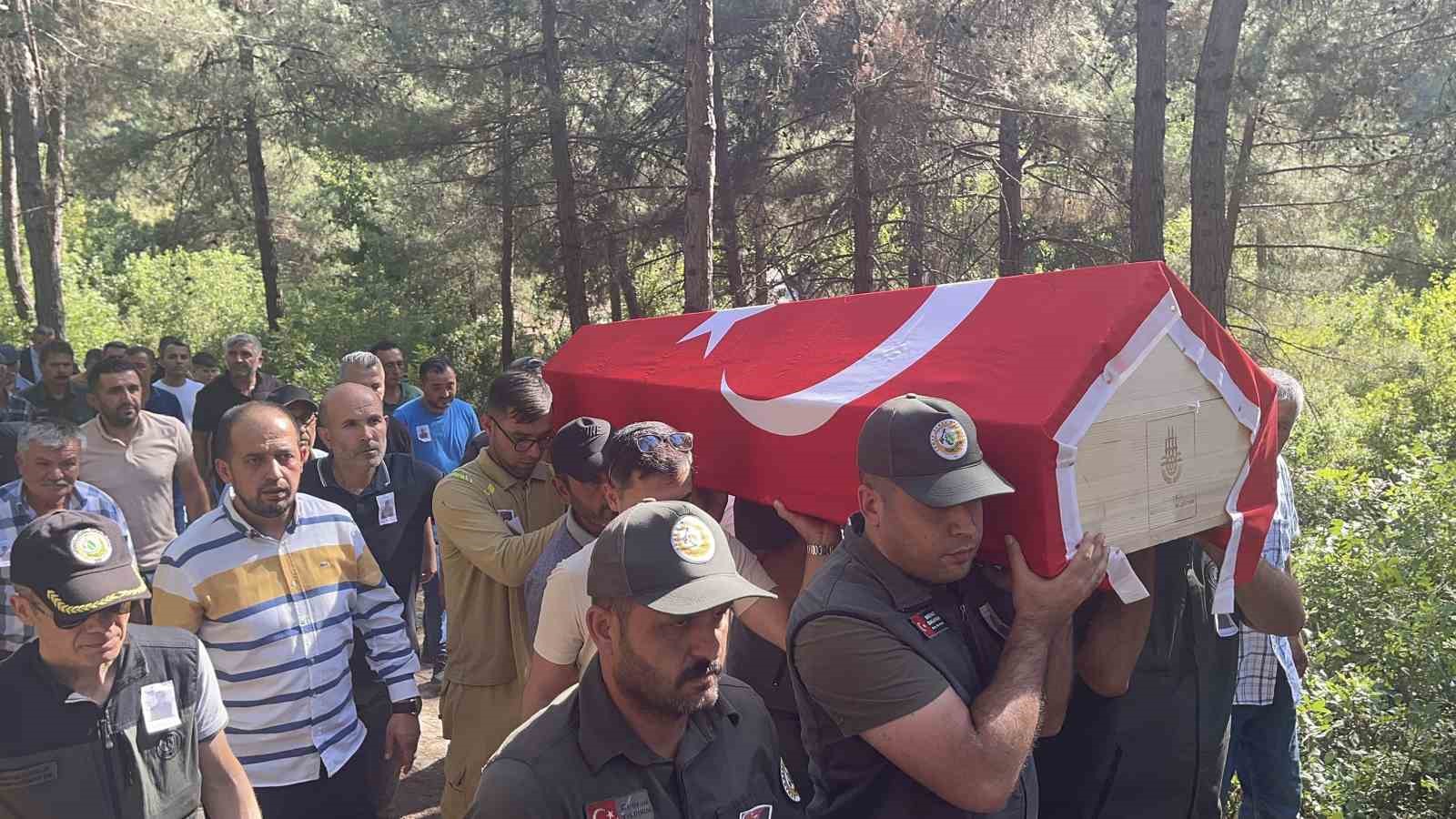 Arazöz kazasında hayatını kaybeden gönüllü Ali Tekerek toprağa verildi