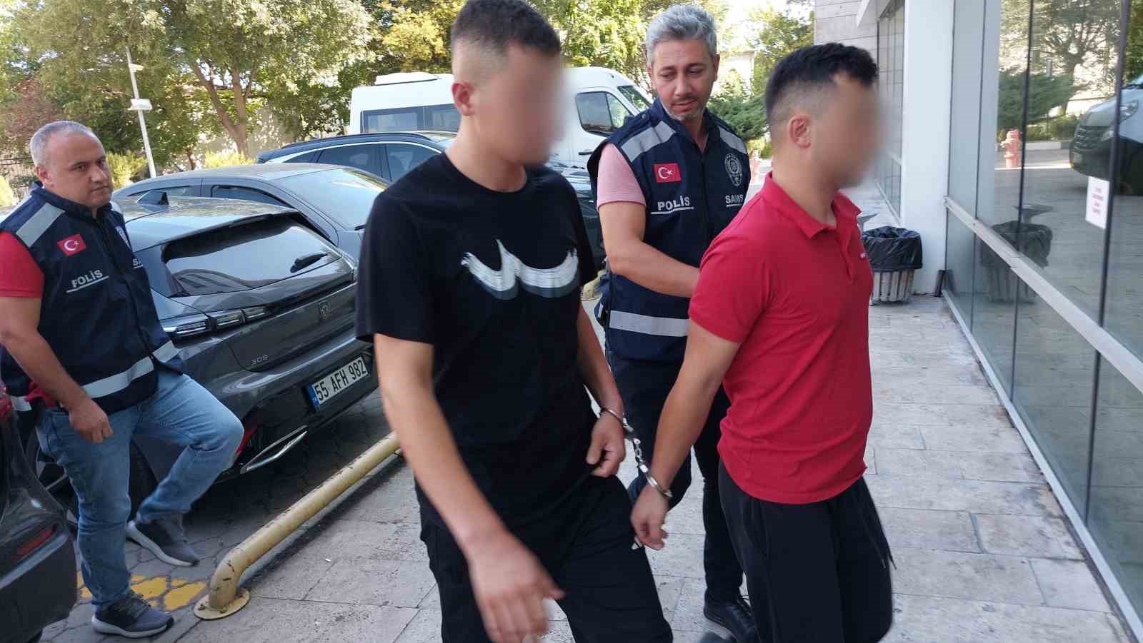 Tüfekle bir kişiyi ensesinden vuran 2 kişi tutuklandı