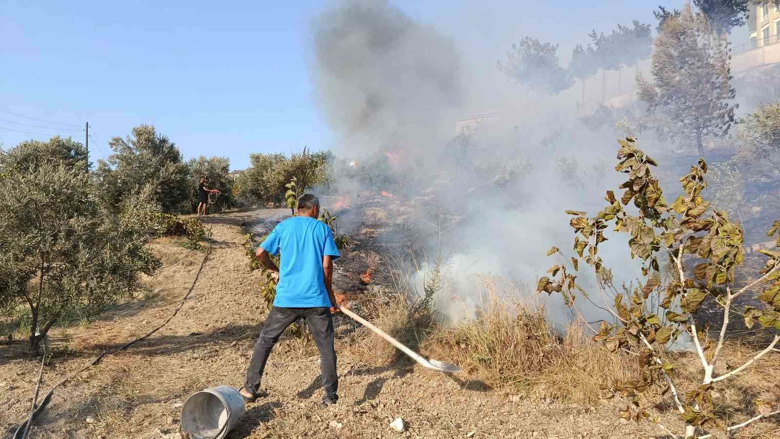 Adana’da ağaçlık alanda çıkan yangın kontrol altına alındı