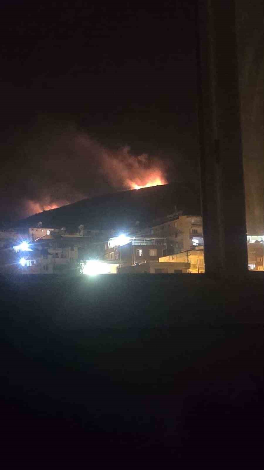 Hatay’da ormanlık alanda çıkan yangın büyümeden söndürüldü