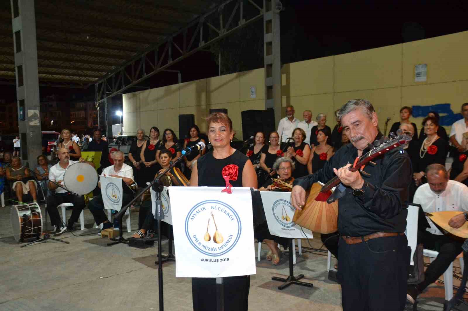 Sarımsaklı&rsquo;da T&uuml;rk Halk M&uuml;ziği ş&ouml;leni
