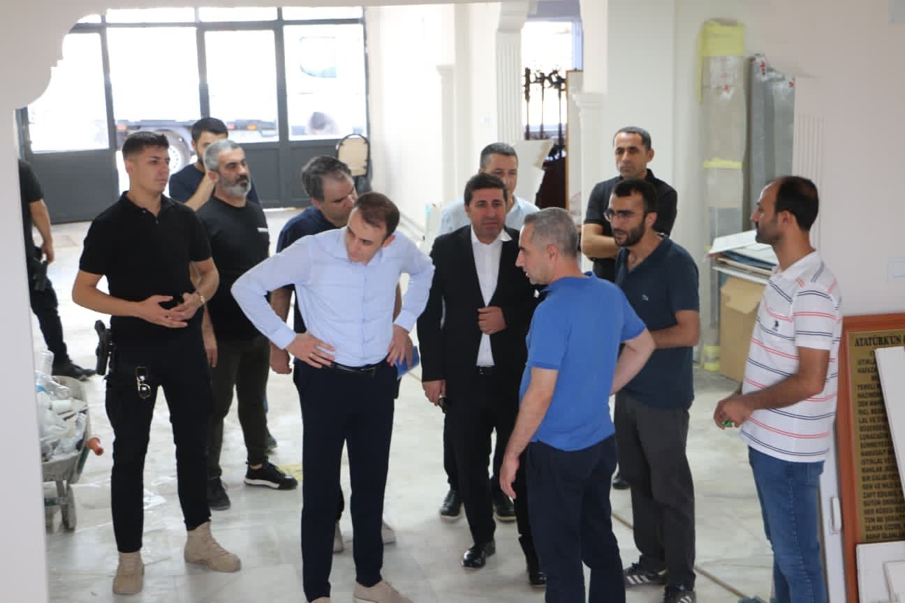 G&uuml;&ccedil;l&uuml;konak &ouml;ğretmenevi modernize ediliyor
