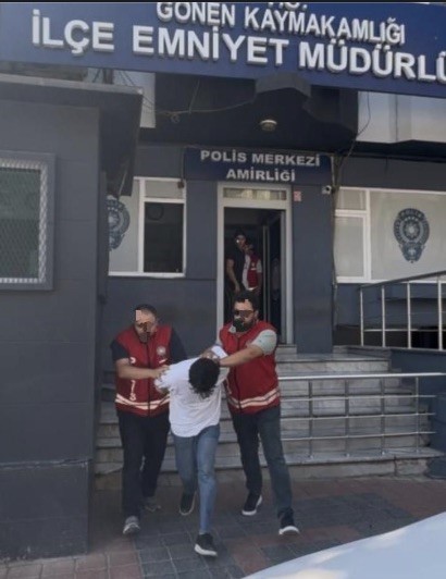 G&ouml;nen&rsquo;de nitelikli yağma operasyonu: 4 tutuklama
