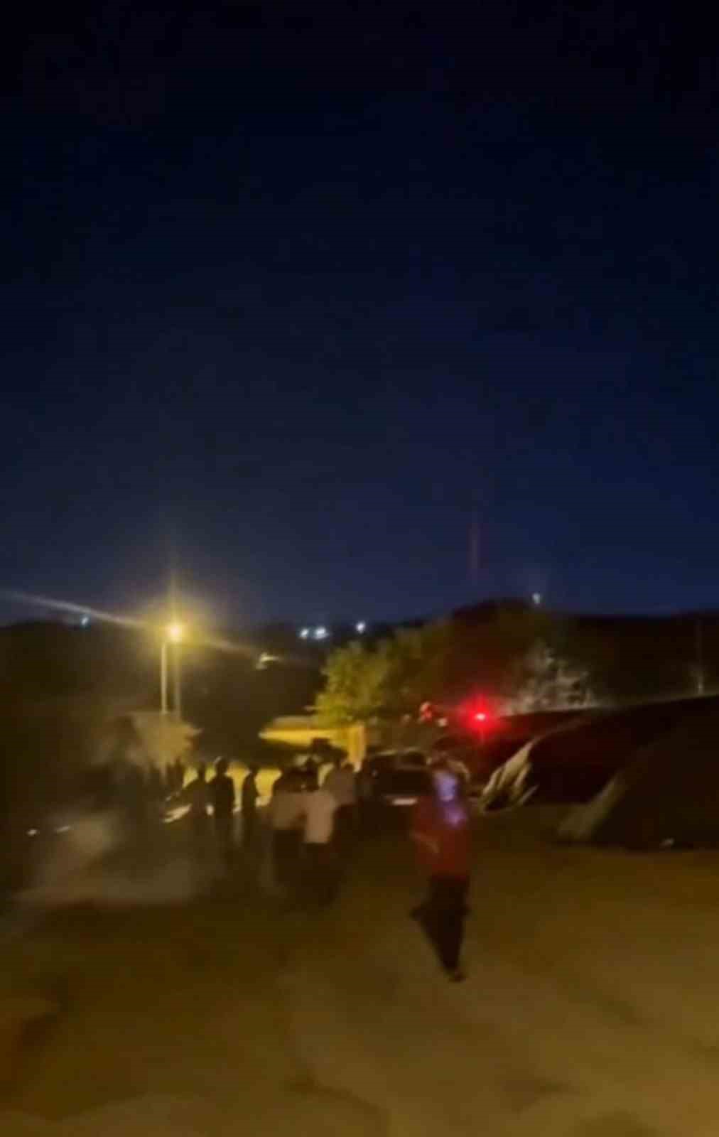 Altın&ccedil;evre k&ouml;y&uuml;nde arazi yangını
