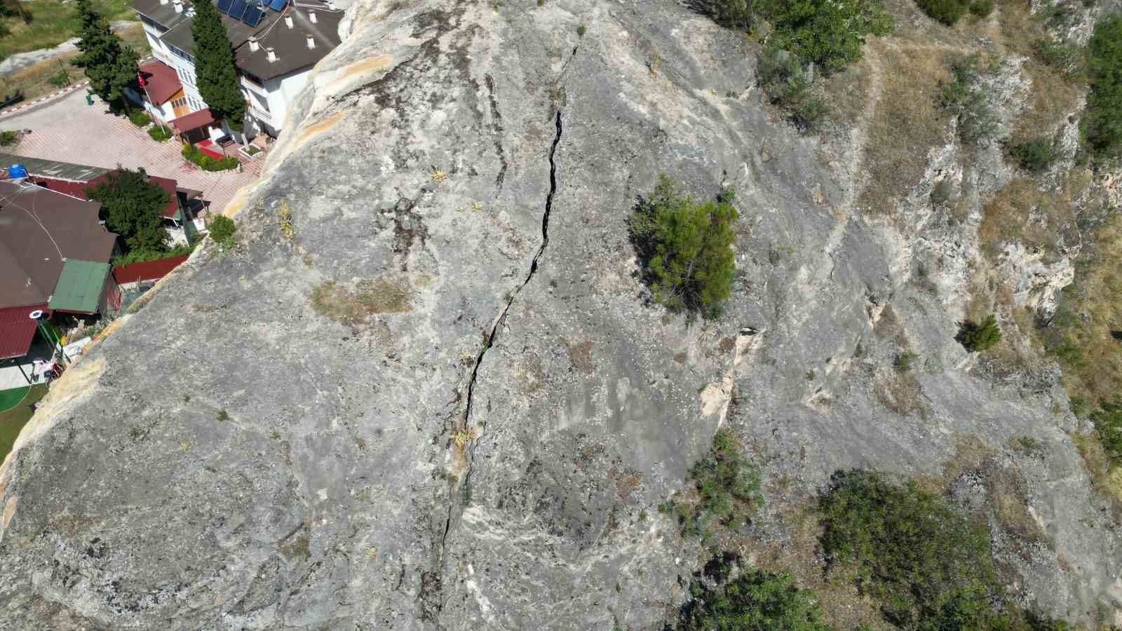 Tokat’ta 1939 Erzincan depreminin izleri halen gözleniyor