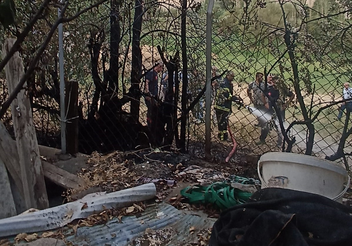 İtfaiye ekibi 4 farklı noktadaki yangınlara müdahale etti