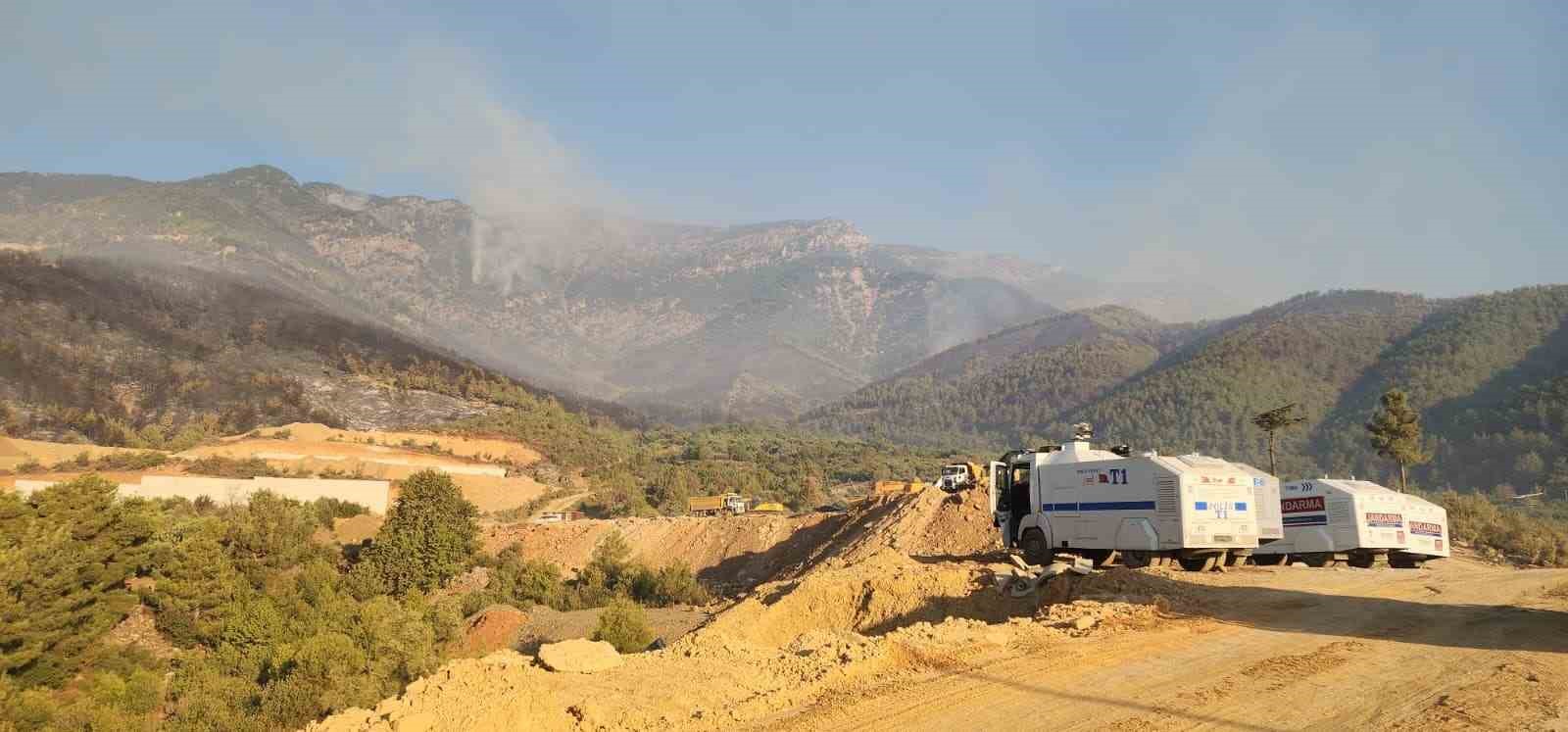 Hassa’da çıkan orman yangını kontrol altına alındı
