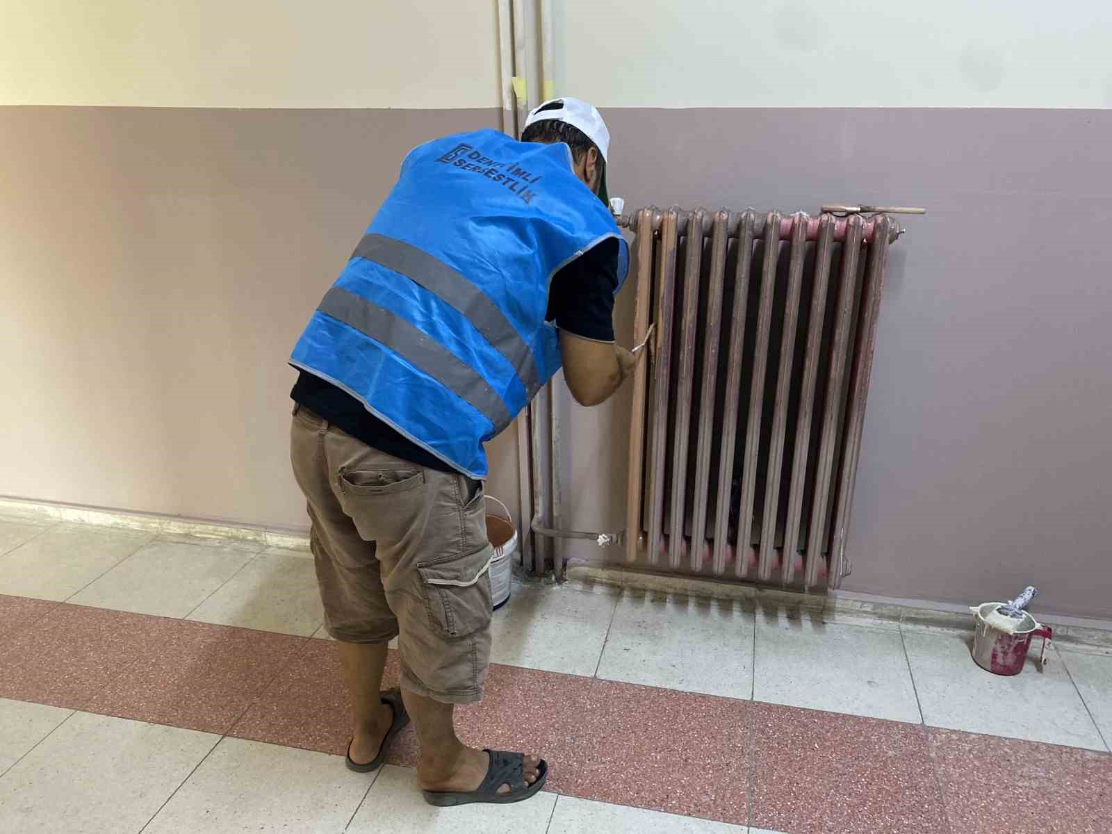 Y&uuml;k&uuml;ml&uuml;lerden eğitime anlamlı destek
