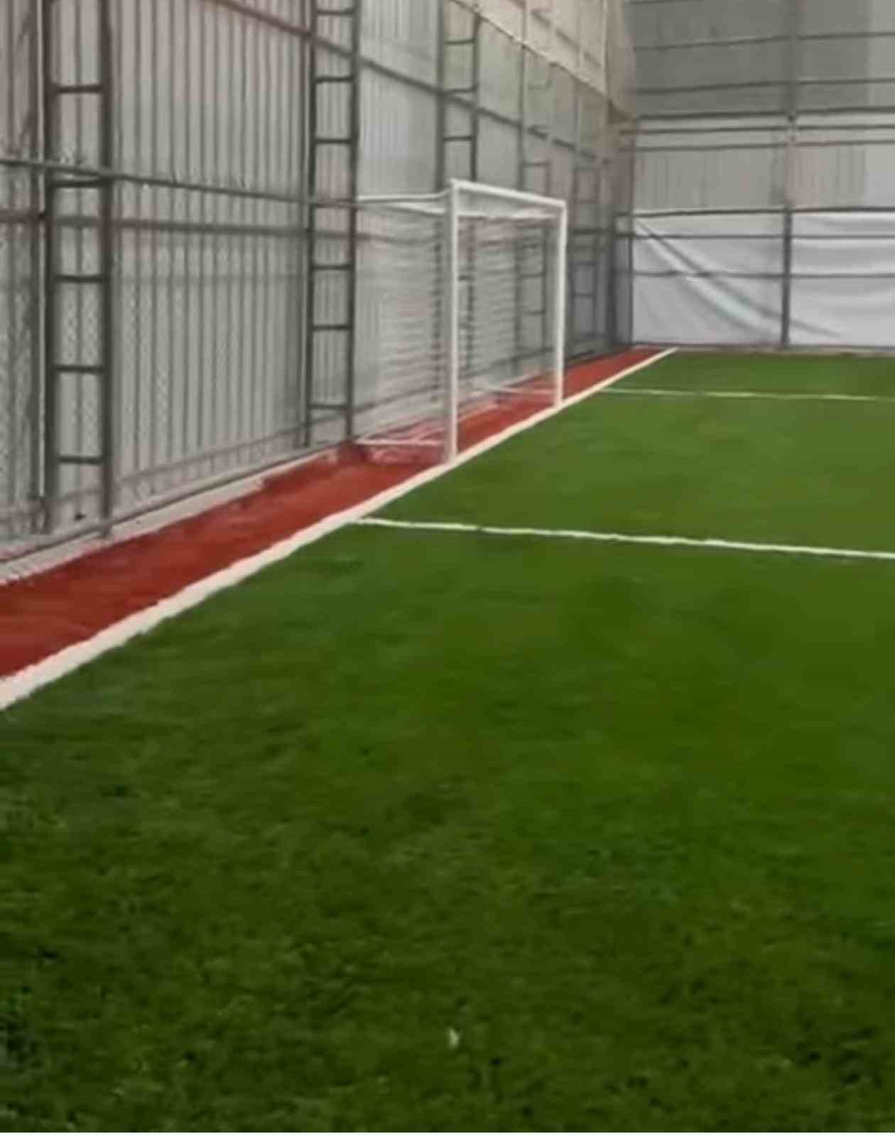 Dedeli&rsquo;de spor altyapısına b&uuml;y&uuml;k destek
