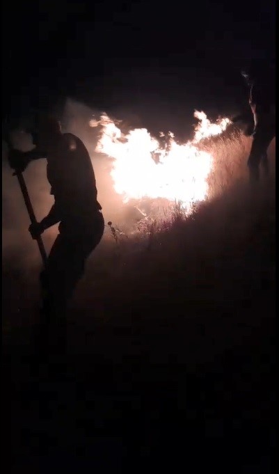 Kars’ta anız yangını söndürüldü