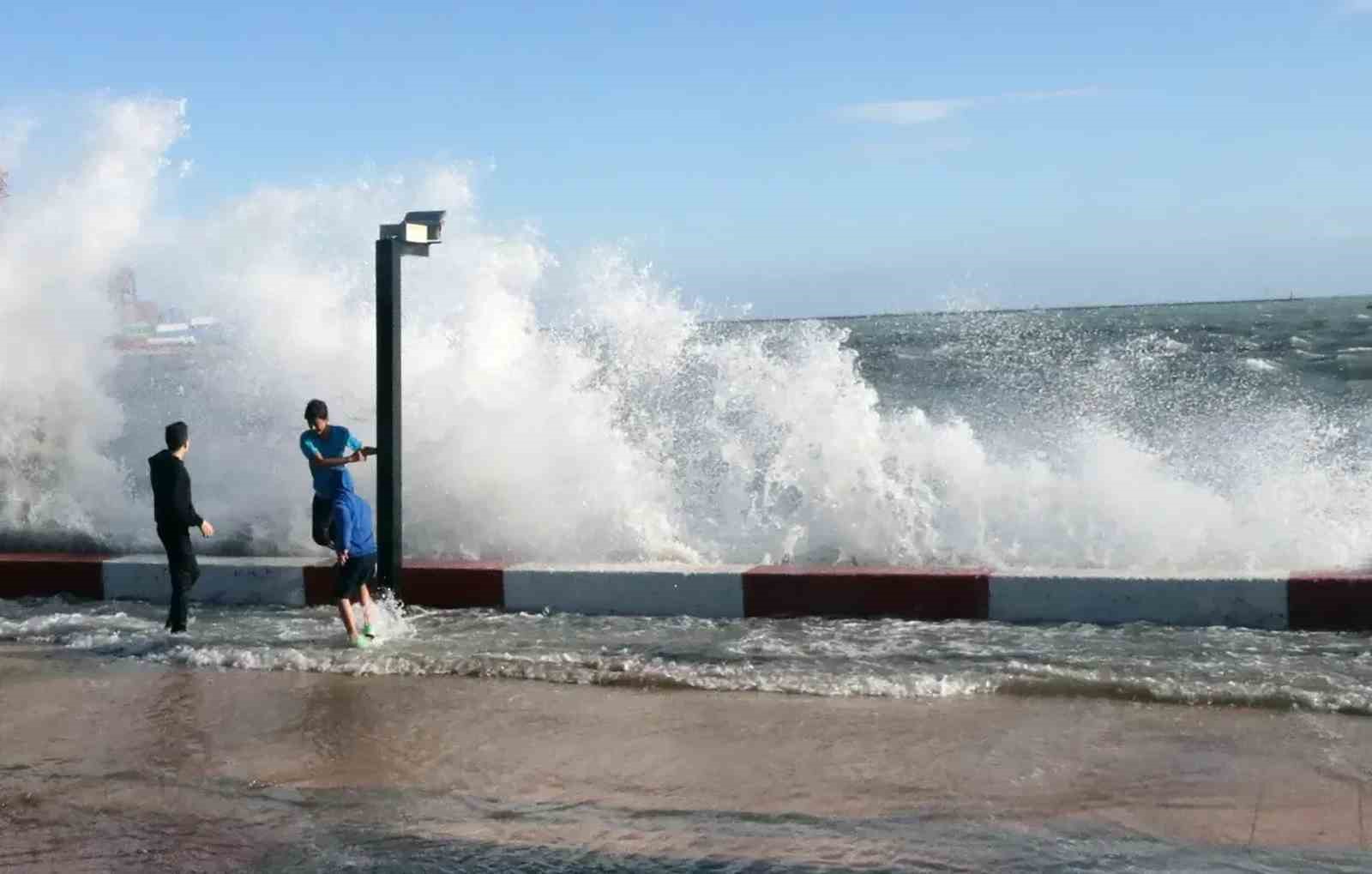Meteorolojiden Fethiye-Finike arasında fırtına uyarısı