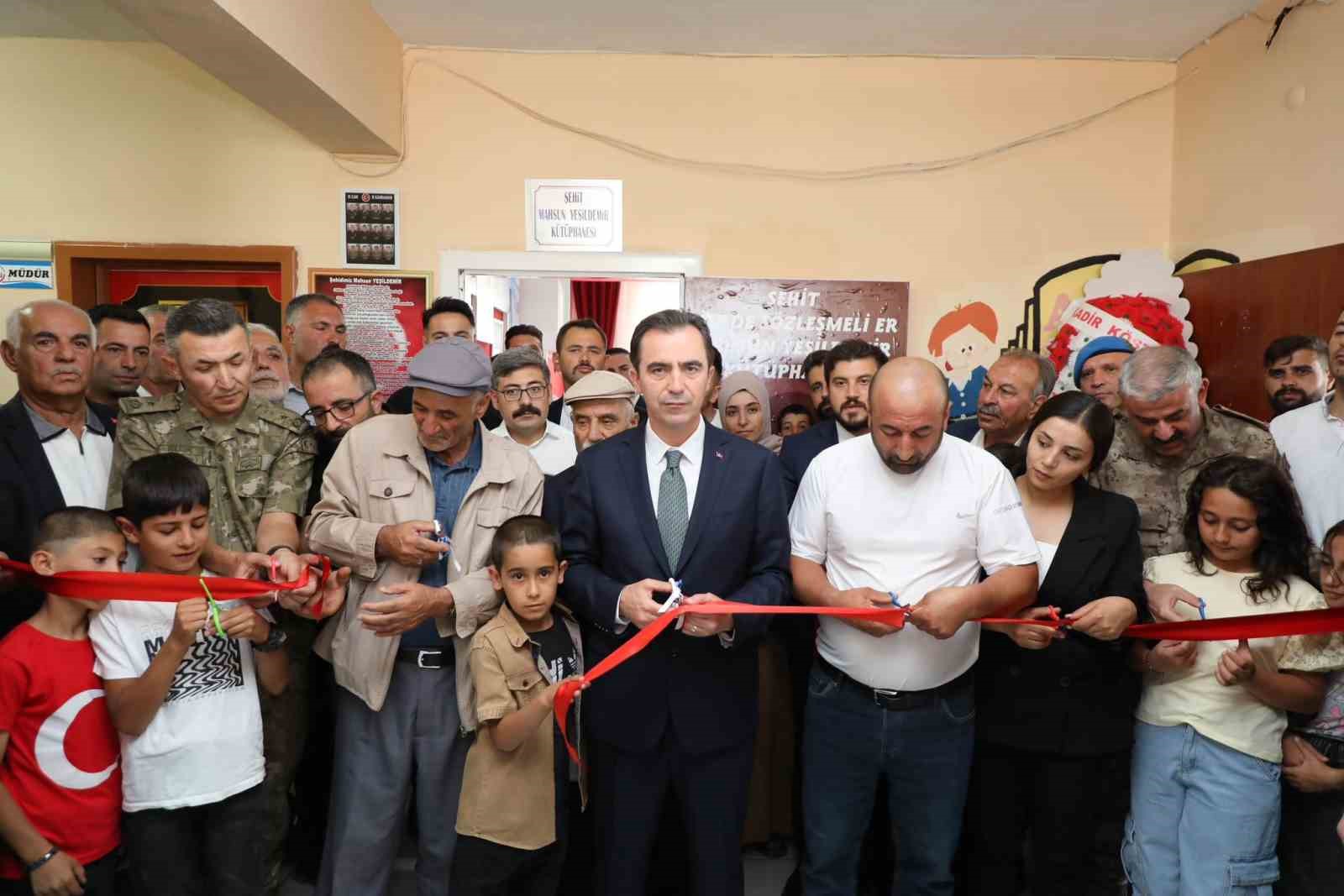 Şehit Yeşildemir’in adına köyünde kütüphane açıldı