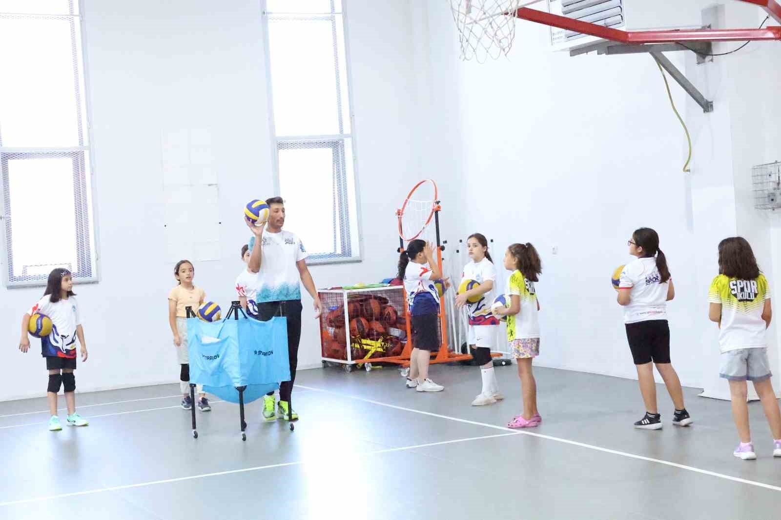 Büyükşehir Spor AŞ’nin yaz spor okullarında 3’üncü dönem başladı