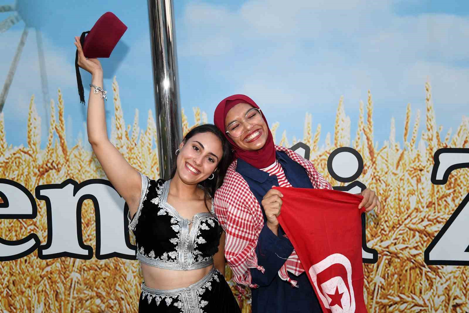 Osmangazi&rsquo;de sınırları aşan gen&ccedil;lik projesi
