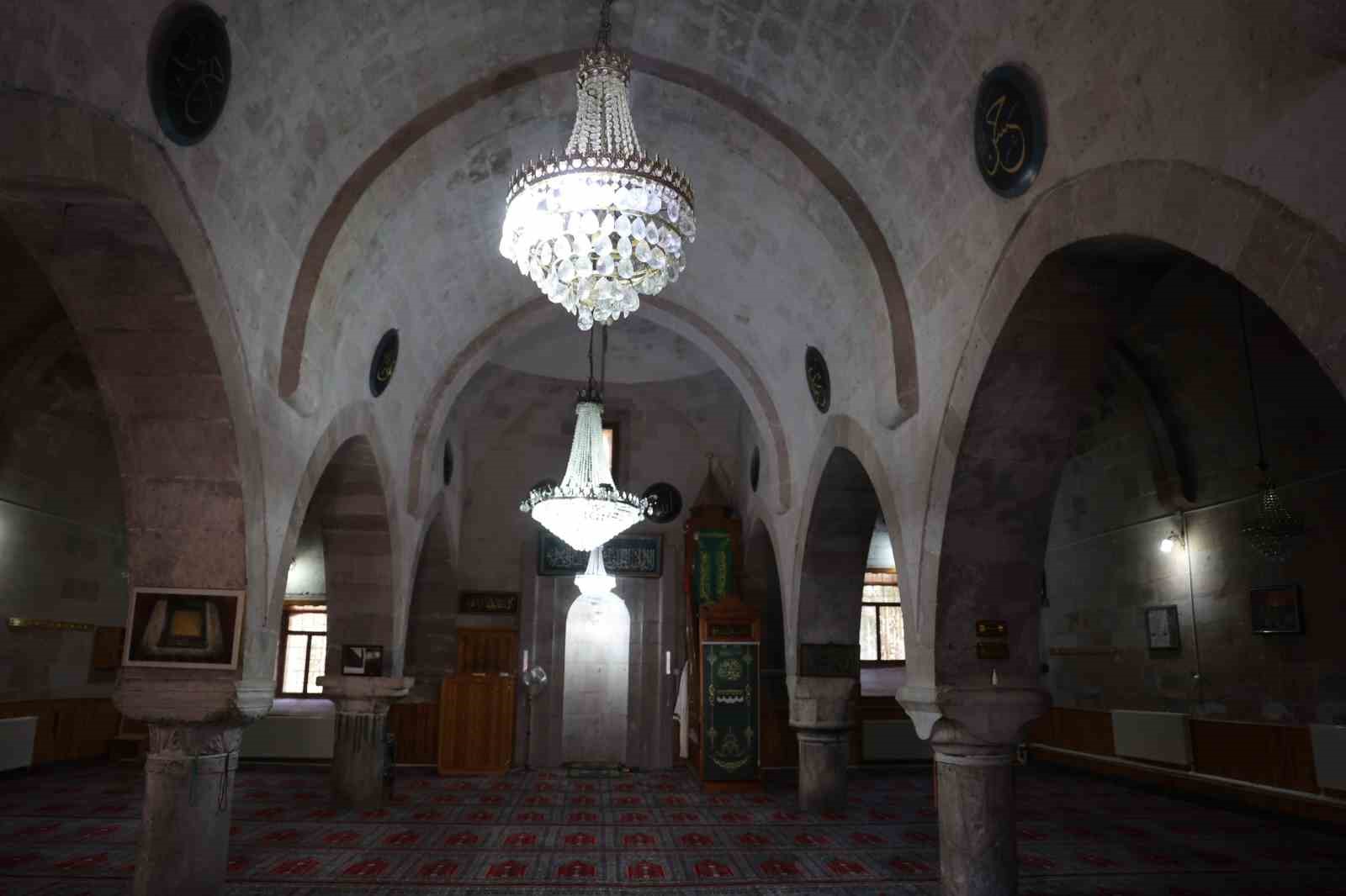 Muhtar, müzedeki mihrap ve minberin geri getirilmesini istiyor