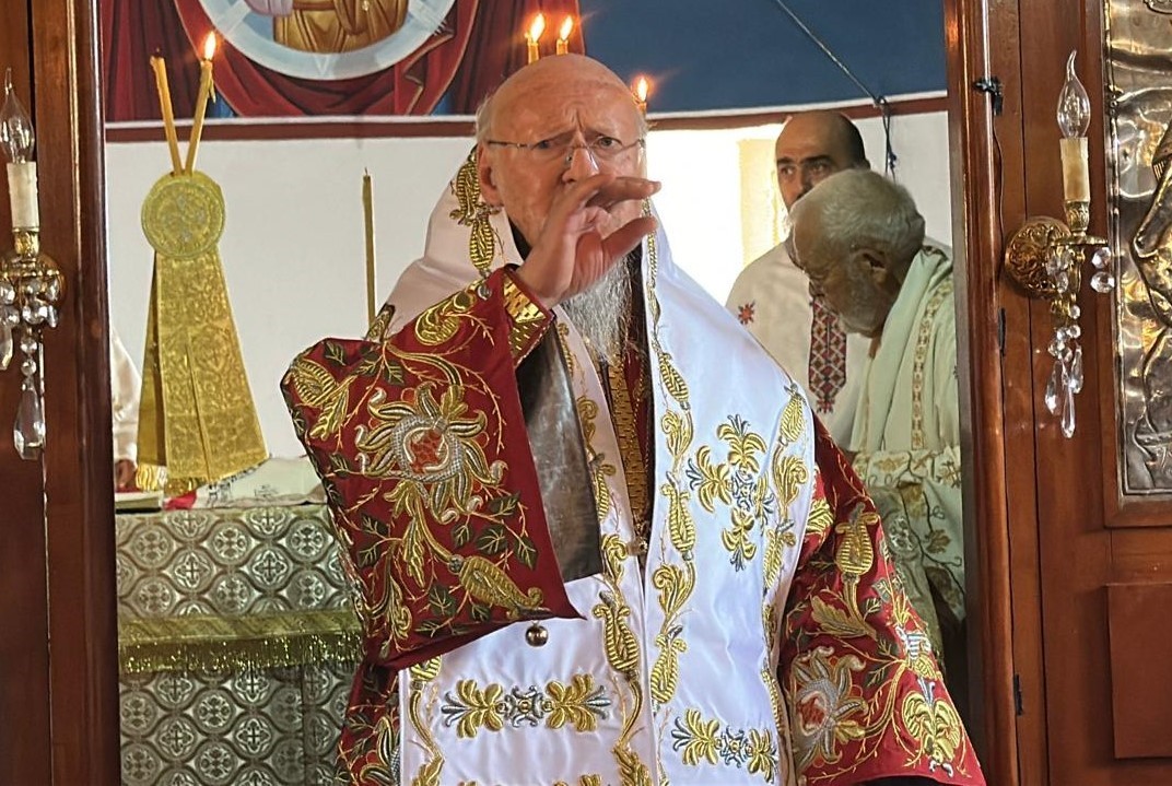 Fener Rum Patriği Bartholomeos, G&ouml;k&ccedil;eada&rsquo;da ayin y&ouml;netti
