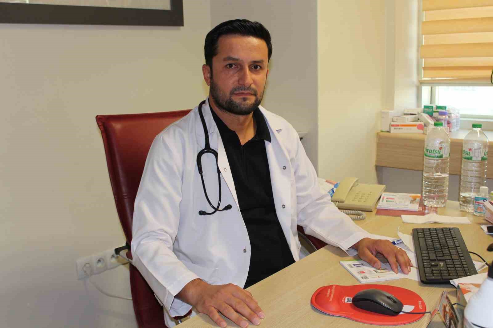 Uzmanı uyardı: "Yaz aylarında su tüketimi hayati önem taşıyor" 