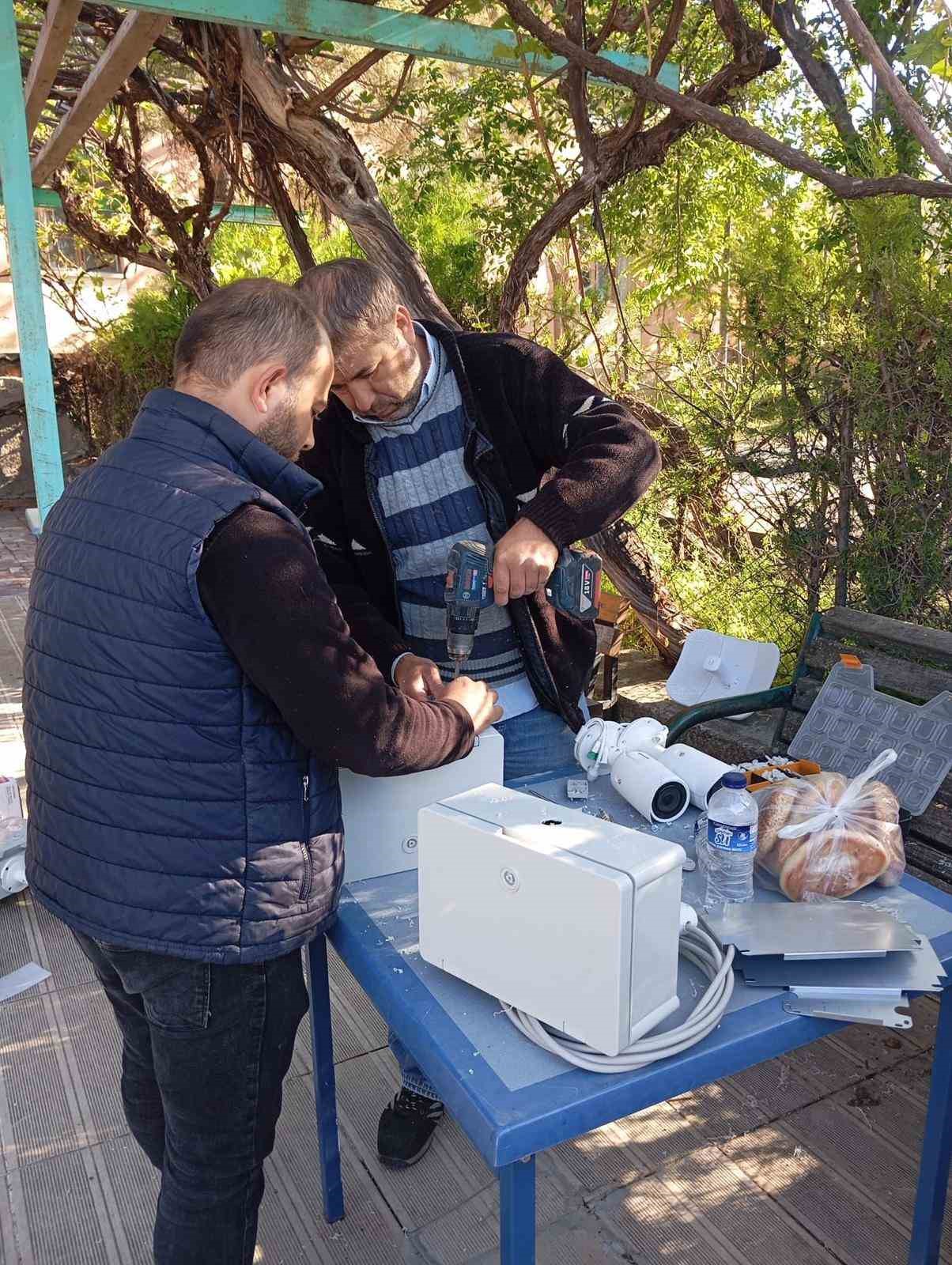 Beylikova&rsquo;da t&uuml;m kırsal mahalleler g&uuml;venlik kamerası ile donatıldı
