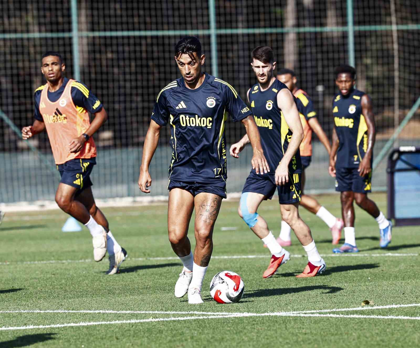 Fenerbahçe, Göztepe maçı hazırlıklarını tamamladı

