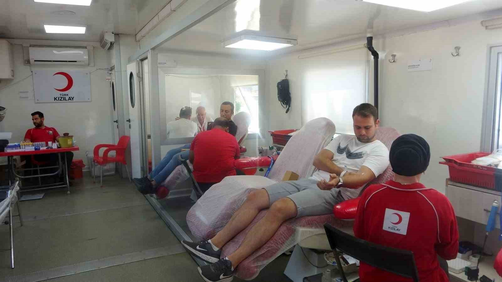 Muğla&rsquo;da "Candan Bağlıyız" kampanyasıyla kan bağışı etkinliği d&uuml;zenlendi
