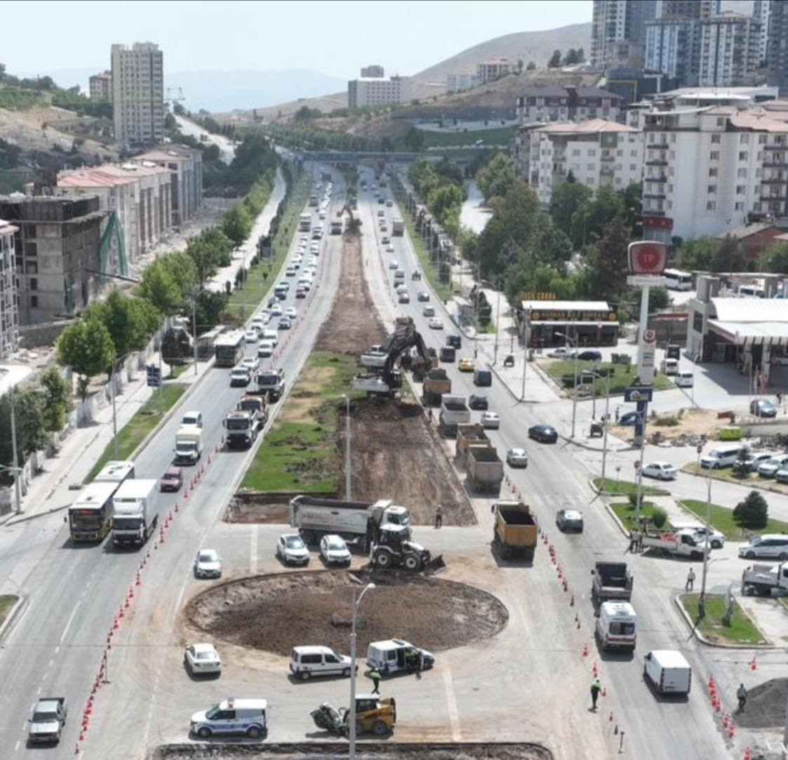 Başkan İnce&rsquo;den akıllı kavşak teşekk&uuml;r&uuml;
