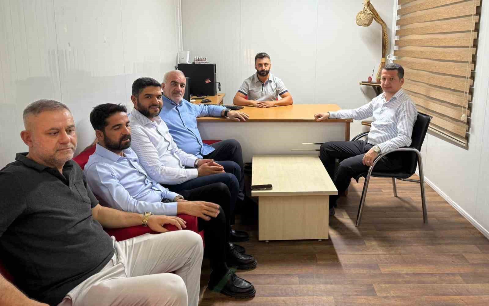 Milletvekili Hüseyin Özhan’dan İHA Adıyaman Bürosuna ziyaret