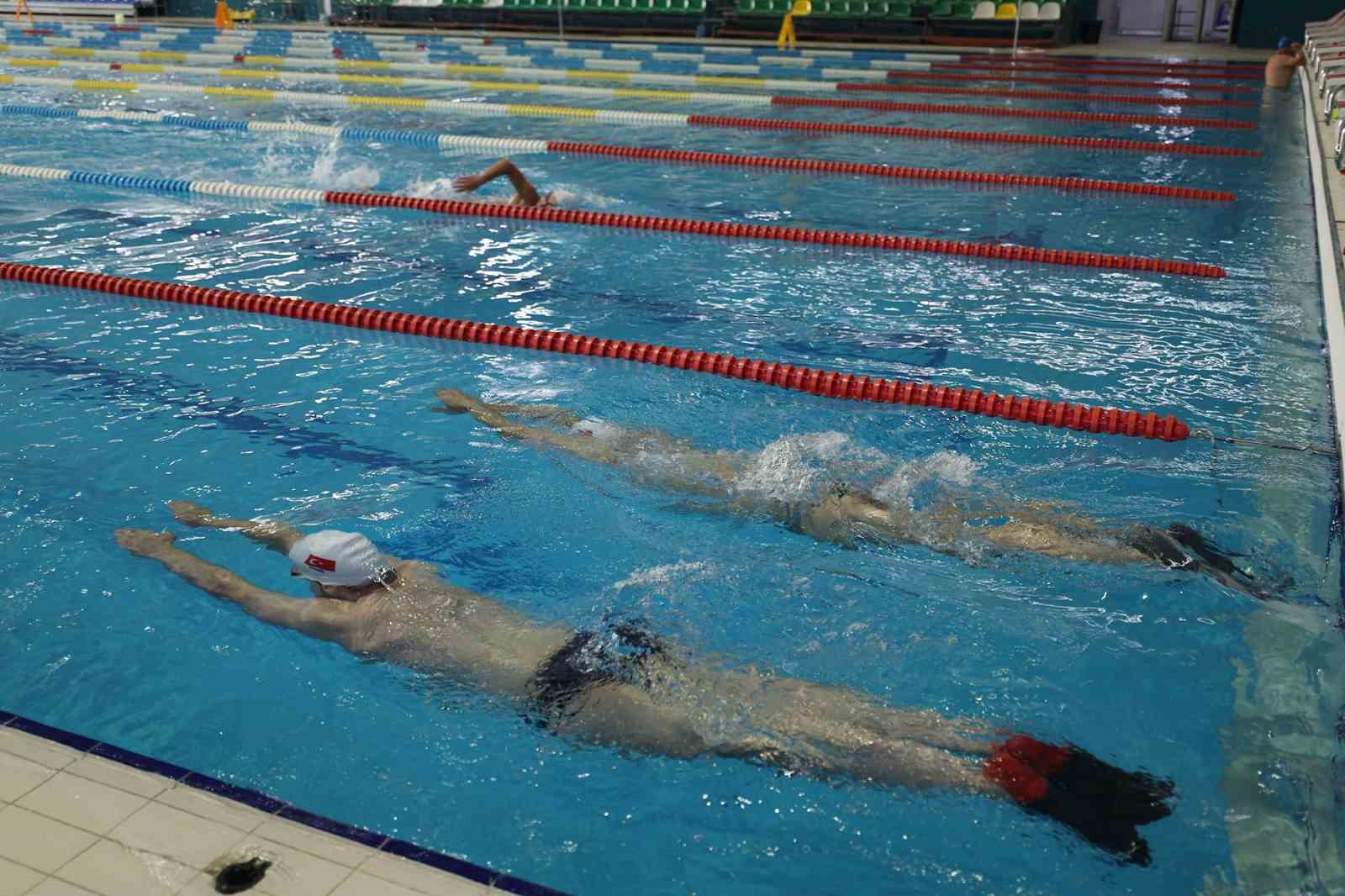 Özel Sporcular Yüzme Milli Takımı Sakarya’da kamp yapıyor