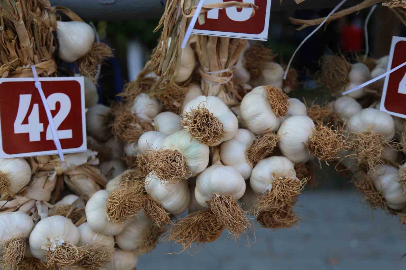 Tarım ve Orman Bakanı Yumaklı&rsquo;dan vatandaşlara &ccedil;ağrı
