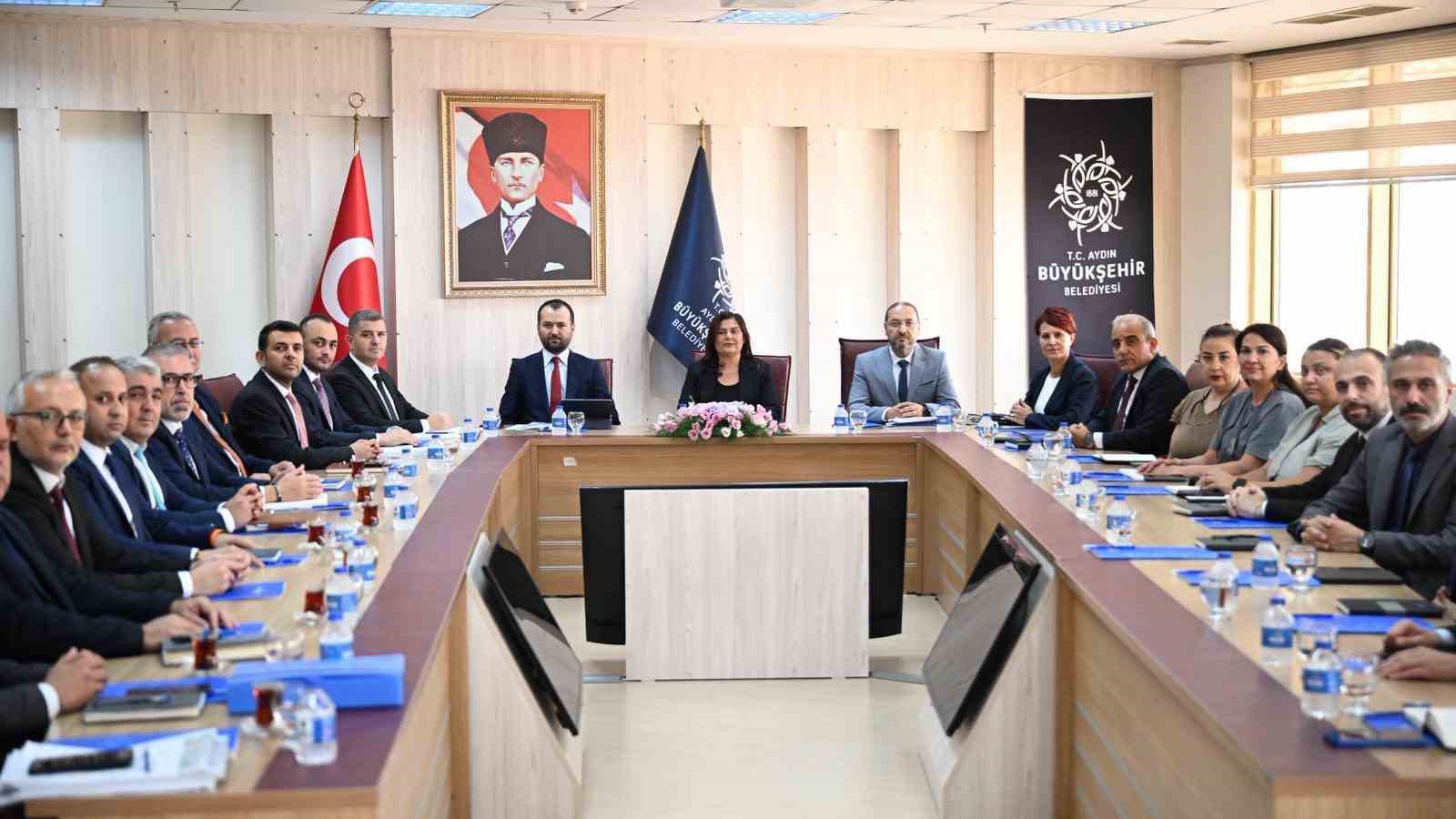 Aydın’a dönen Başkan Çerçioğlu, ilk toplantısını gerçekleştirdi