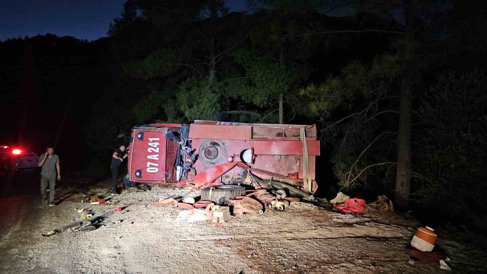 Antalya’da arazöz devrildi: 2 orman işçisi yaralı